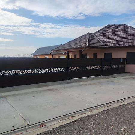Andi Apartman Pacir Exterior foto