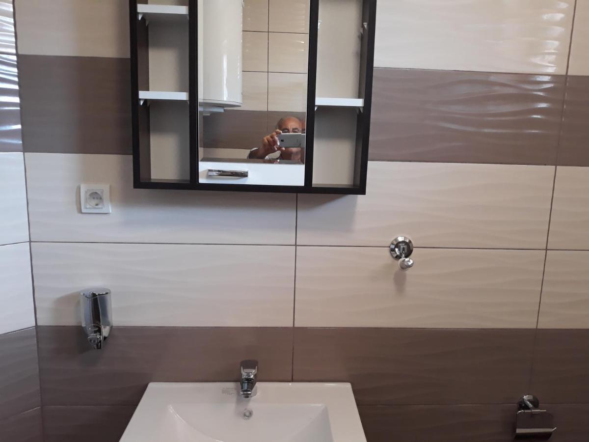 Andi Apartman Pacir Exterior foto
